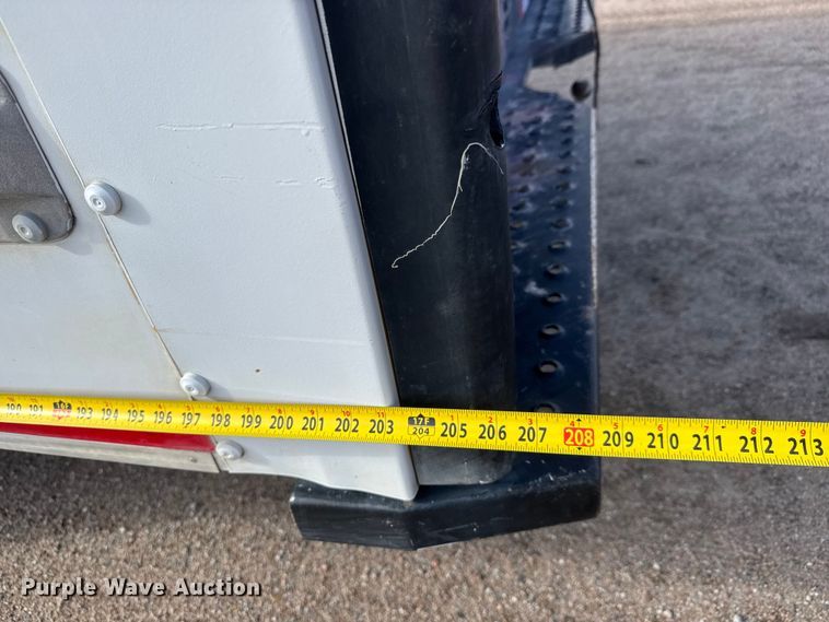 image for item ET4154 2019 GMC Savana 3500 box truck