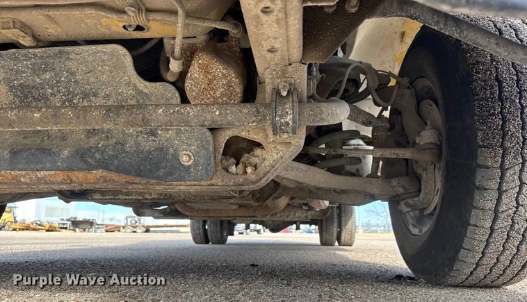 image for item ET4154 2019 GMC Savana 3500 box truck