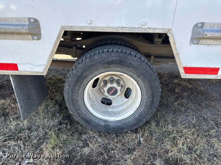 image for item ET4154 2019 GMC Savana 3500 box truck