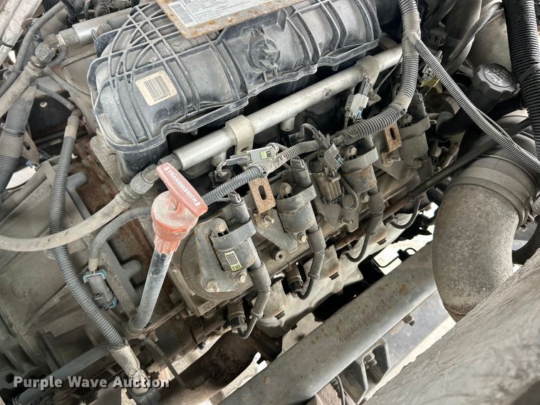 image for item ET6935 2015 Freightliner MT45 delivery truck