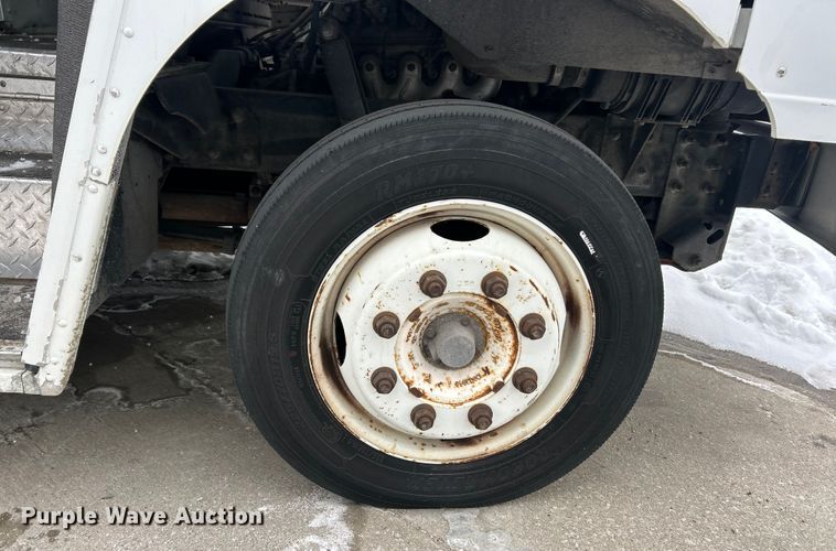 image for item ET6935 2015 Freightliner MT45 delivery truck