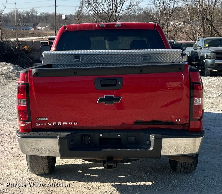 image for item ET6982 2009 Chevrolet  Silverado 1500 LT Crew Cab pickup truck