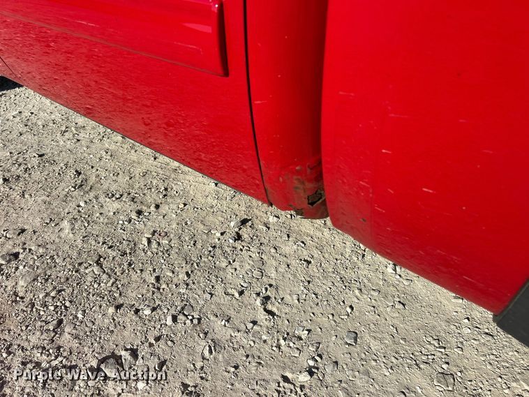 image for item ET6982 2009 Chevrolet  Silverado 1500 LT Crew Cab pickup truck