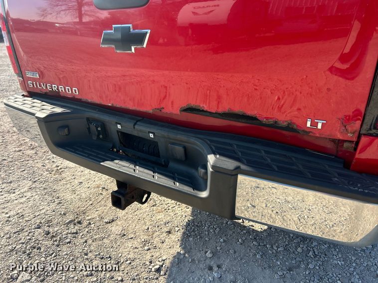 image for item ET6982 2009 Chevrolet  Silverado 1500 LT Crew Cab pickup truck