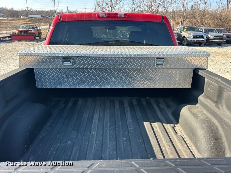 image for item ET6982 2009 Chevrolet  Silverado 1500 LT Crew Cab pickup truck