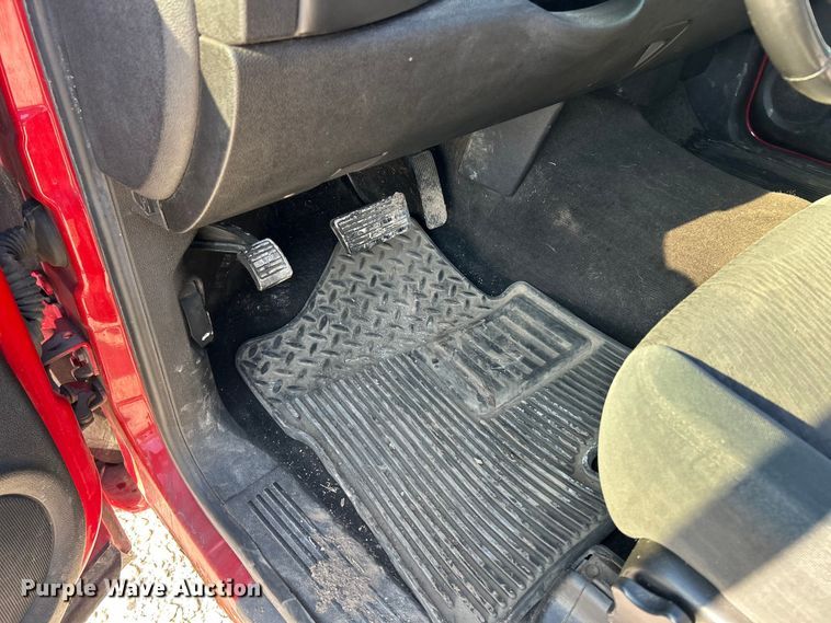 image for item ET6982 2009 Chevrolet  Silverado 1500 LT Crew Cab pickup truck