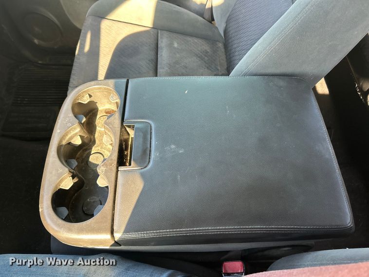 image for item ET6982 2009 Chevrolet  Silverado 1500 LT Crew Cab pickup truck