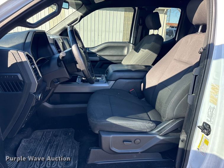 image for item ET8640 2019 Ford F150 Ext. Cab pickup truck