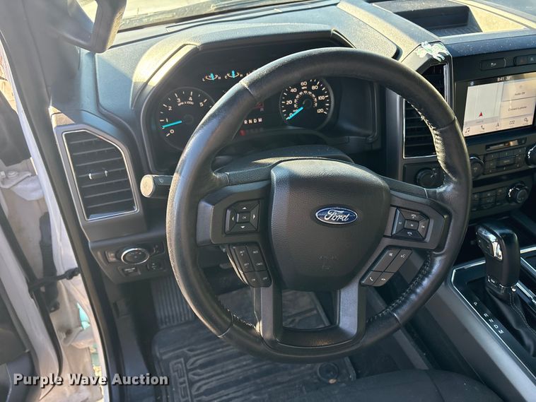 image for item ET8640 2019 Ford F150 Ext. Cab pickup truck