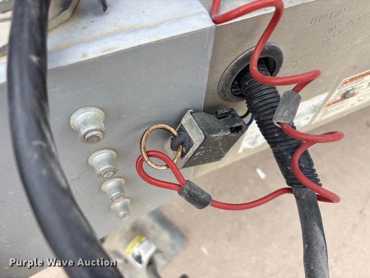 image for item EU0318 2018 M.H. Eby, Inc equipment trailer