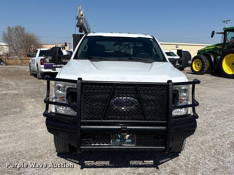 image for item EU4976 2020 Ford F350 Super Duty XL Ext. Cab utility bed pickup truck