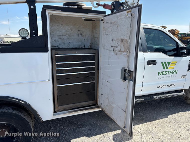 image for item EU4976 2020 Ford F350 Super Duty XL Ext. Cab utility bed pickup truck