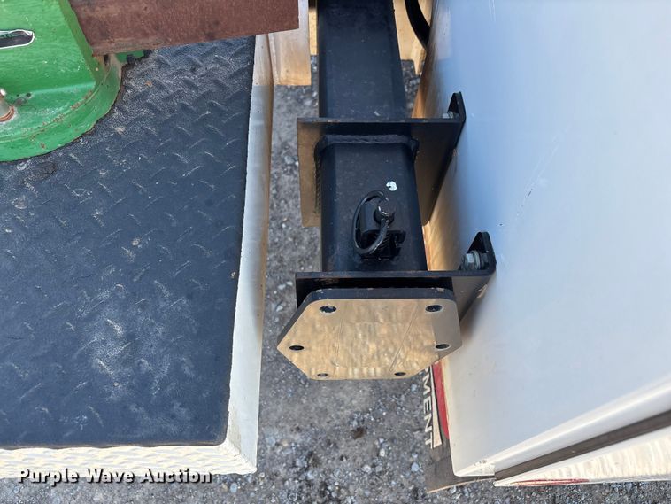 image for item EU4976 2020 Ford F350 Super Duty XL Ext. Cab utility bed pickup truck