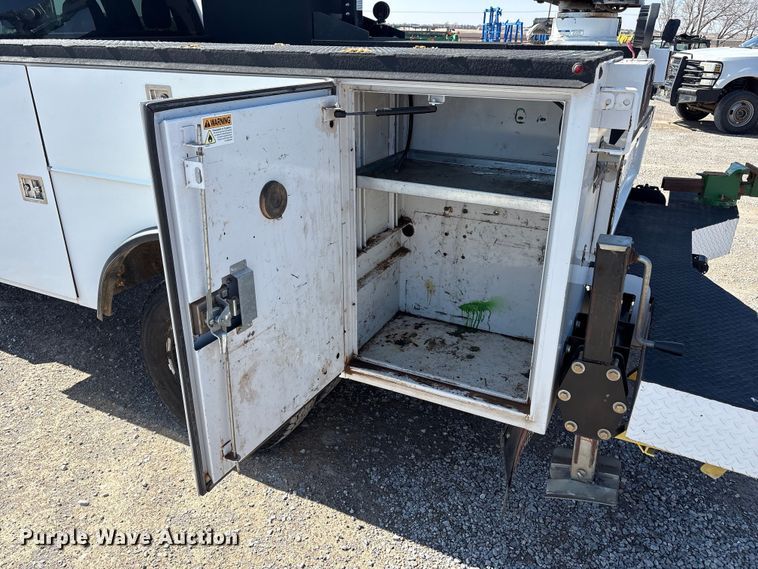 image for item EU4976 2020 Ford F350 Super Duty XL Ext. Cab utility bed pickup truck