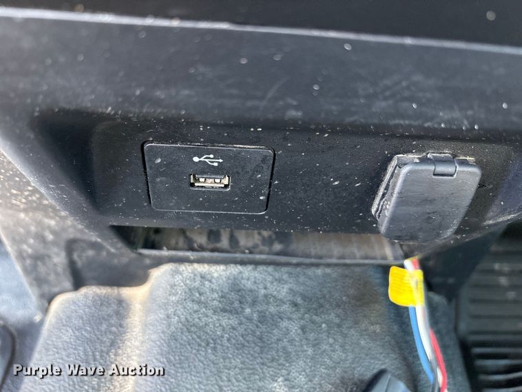 image for item EU4976 2020 Ford F350 Super Duty XL Ext. Cab utility bed pickup truck