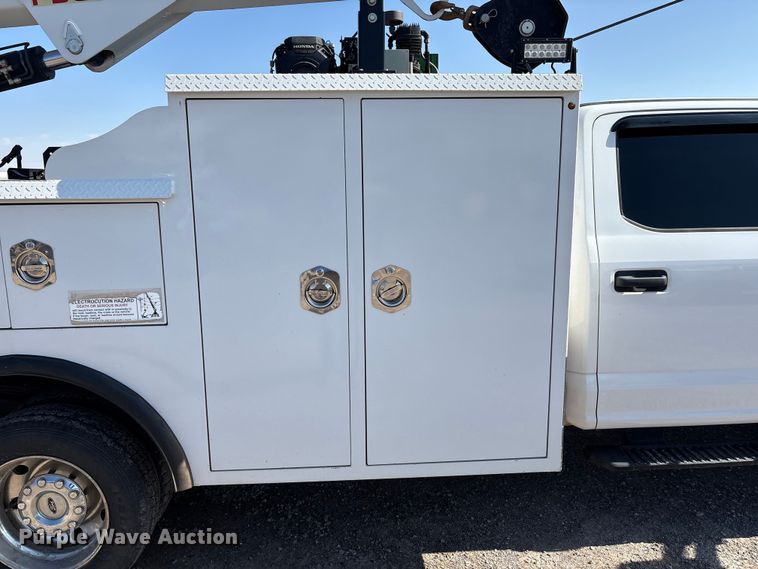 image for item EU4977 2018 Ford F550  utility / service truck