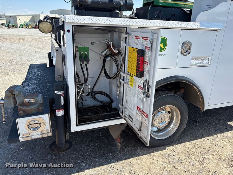 image for item EU4977 2018 Ford F550  utility / service truck