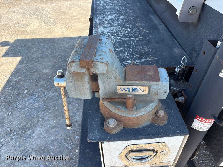 image for item EU4977 2018 Ford F550  utility / service truck