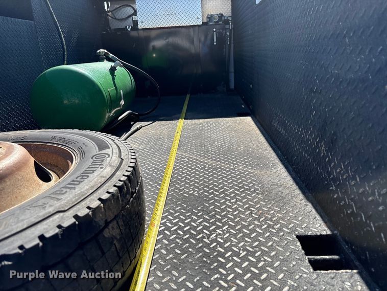 image for item EU4977 2018 Ford F550  utility / service truck