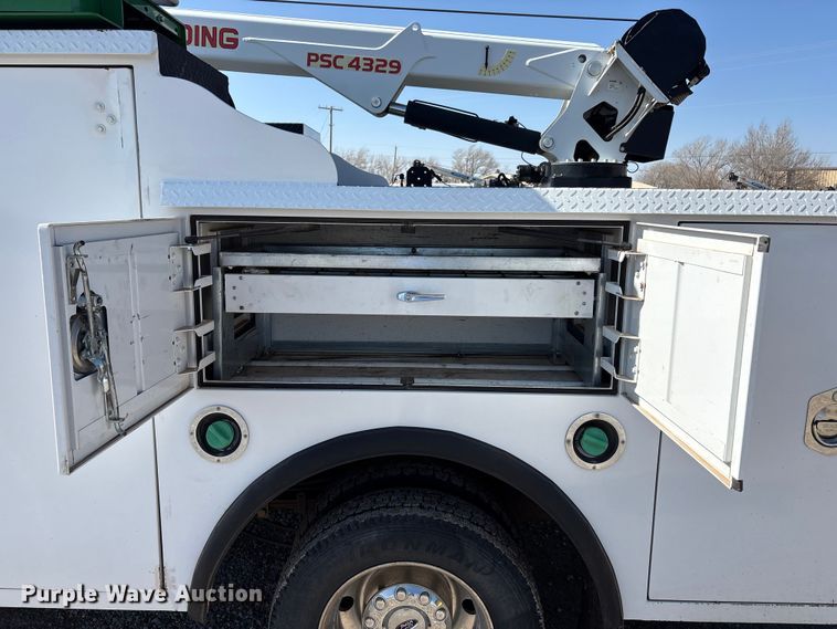 image for item EU4977 2018 Ford F550  utility / service truck