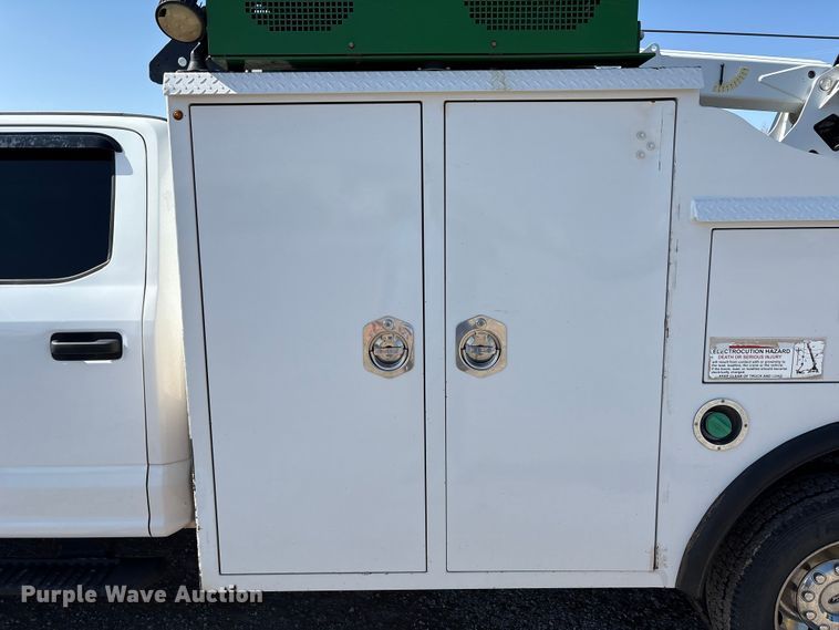 image for item EU4977 2018 Ford F550  utility / service truck