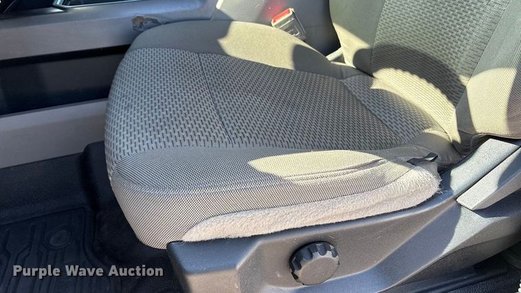 image for item EU4977 2018 Ford F550  utility / service truck