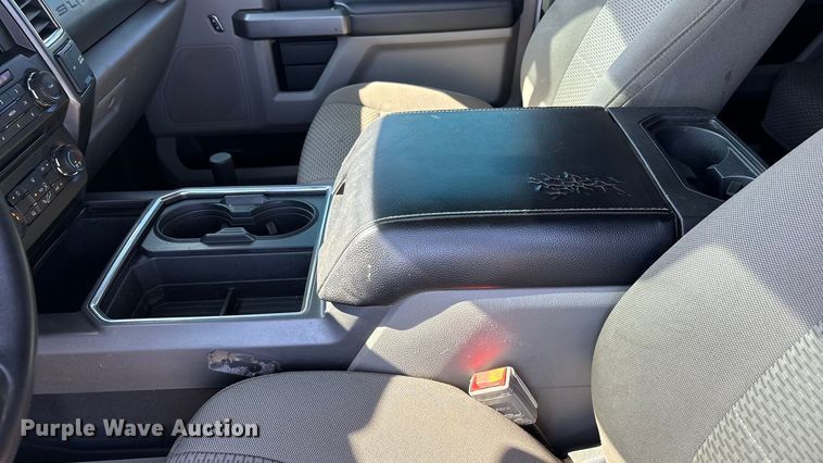 image for item EU4977 2018 Ford F550  utility / service truck