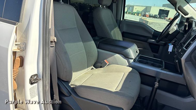 image for item EU4977 2018 Ford F550  utility / service truck