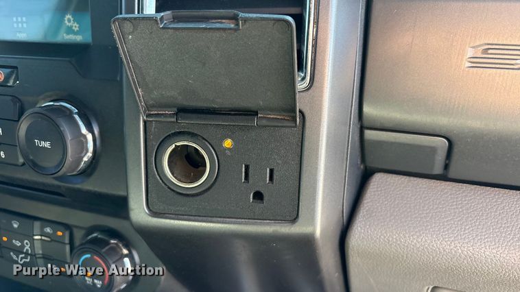 image for item EU4977 2018 Ford F550  utility / service truck