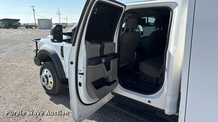 image for item EU4977 2018 Ford F550  utility / service truck