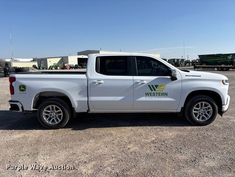image for item EU4978 2019 Chevrolet Silverado 1500 Crew Cab pickup truck