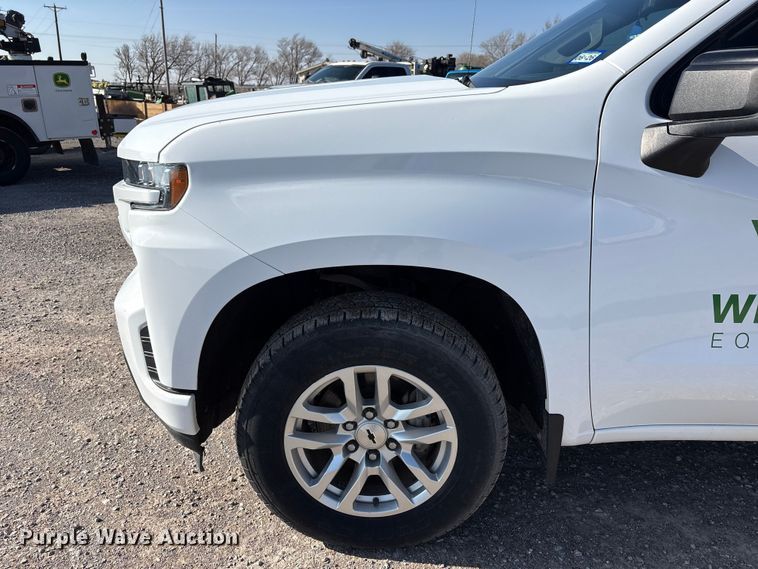 image for item EU4978 2019 Chevrolet Silverado 1500 Crew Cab pickup truck