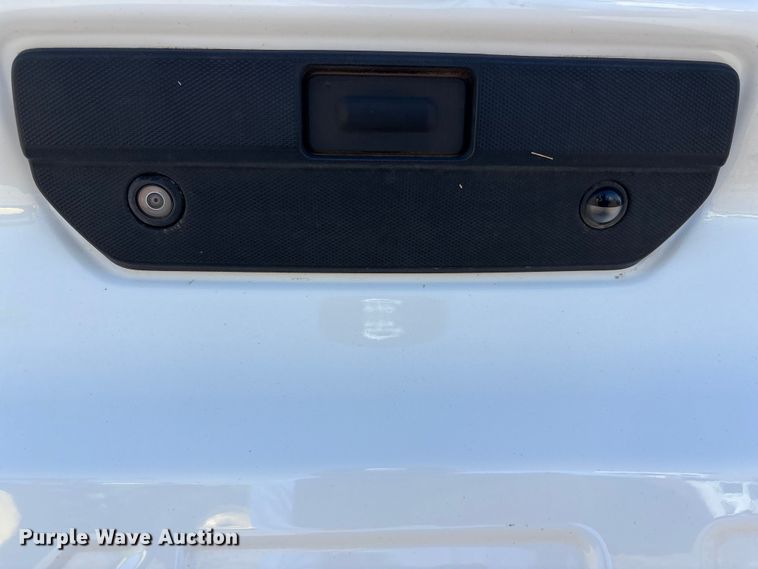 image for item EU4978 2019 Chevrolet Silverado 1500 Crew Cab pickup truck