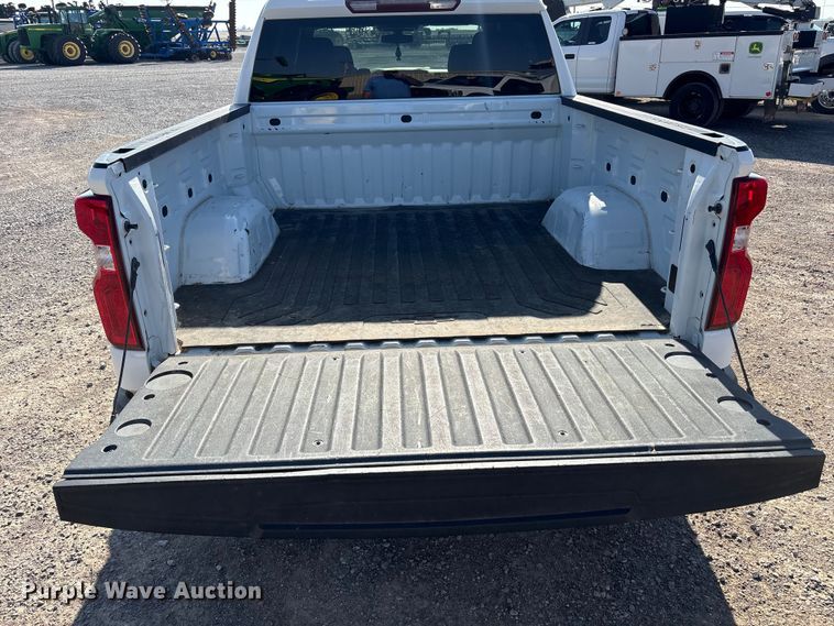 image for item EU4978 2019 Chevrolet Silverado 1500 Crew Cab pickup truck