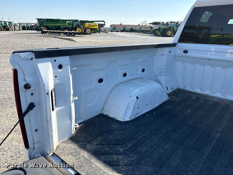 image for item EU4978 2019 Chevrolet Silverado 1500 Crew Cab pickup truck