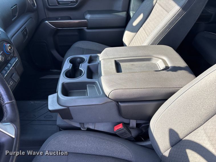 image for item EU4978 2019 Chevrolet Silverado 1500 Crew Cab pickup truck