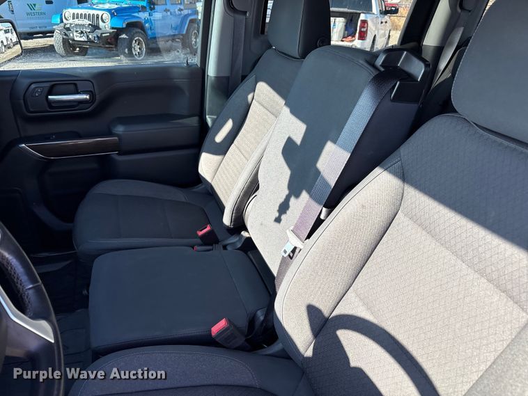 image for item EU4978 2019 Chevrolet Silverado 1500 Crew Cab pickup truck