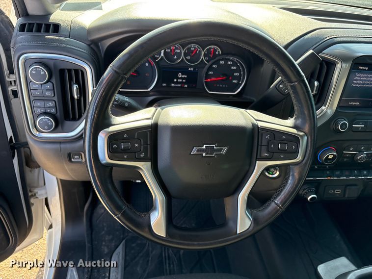 image for item EU4978 2019 Chevrolet Silverado 1500 Crew Cab pickup truck