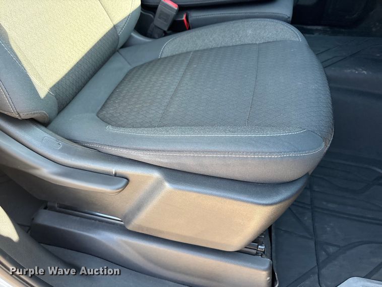 image for item EU4978 2019 Chevrolet Silverado 1500 Crew Cab pickup truck