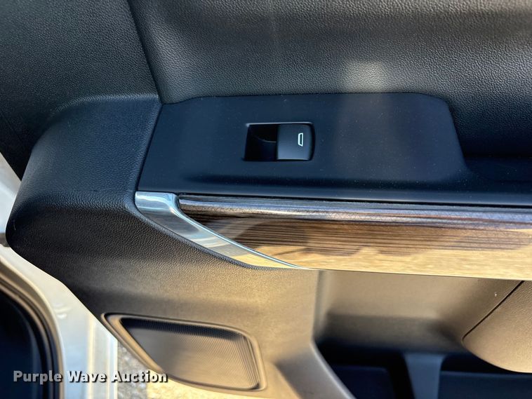 image for item EU4978 2019 Chevrolet Silverado 1500 Crew Cab pickup truck