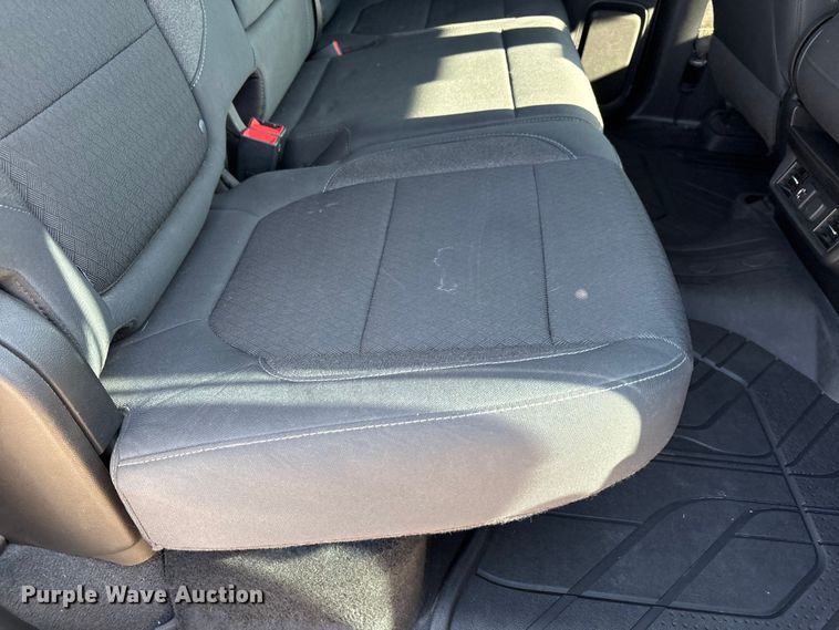 image for item EU4978 2019 Chevrolet Silverado 1500 Crew Cab pickup truck