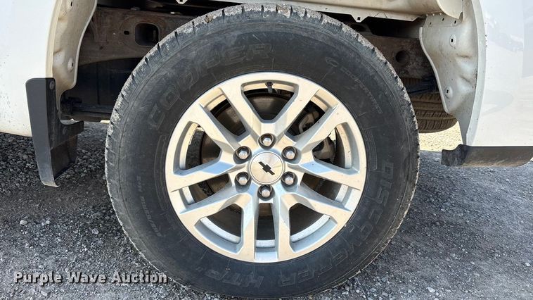 image for item EU4978 2019 Chevrolet Silverado 1500 Crew Cab pickup truck