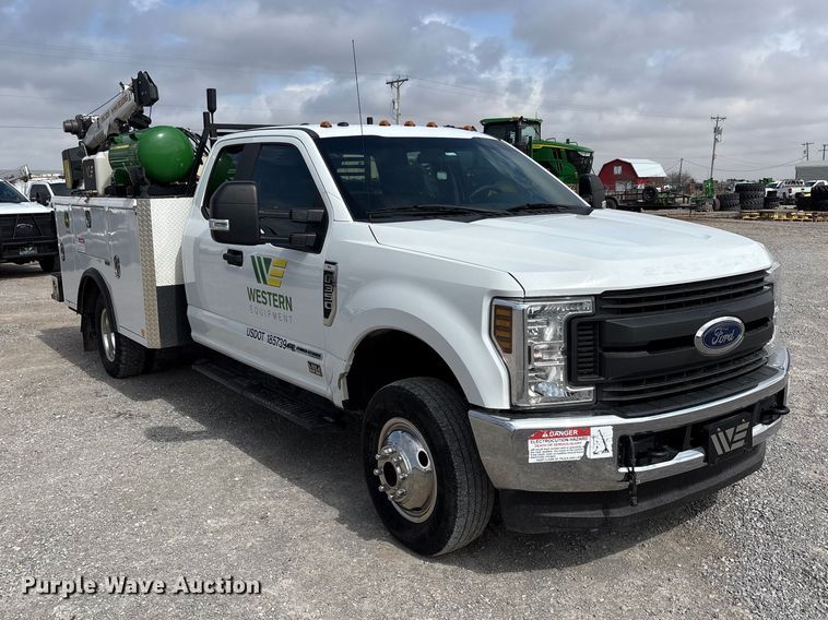 image for item EU4979 2018 Ford F350 Super Duty XL Ext. Cab utility bed pickup truck