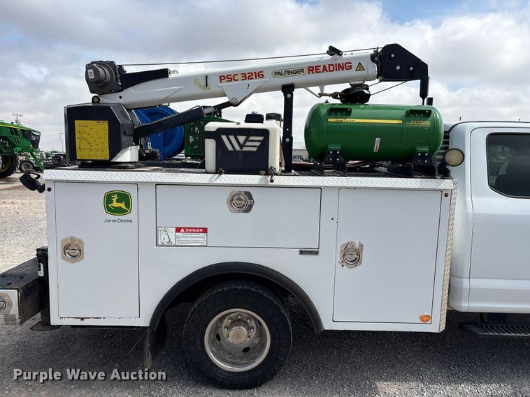 image for item EU4979 2018 Ford F350 Super Duty XL Ext. Cab utility bed pickup truck