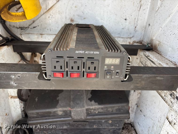 image for item EU4979 2018 Ford F350 Super Duty XL Ext. Cab utility bed pickup truck