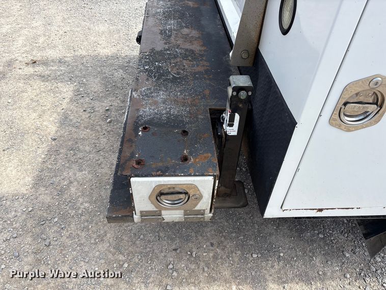 image for item EU4979 2018 Ford F350 Super Duty XL Ext. Cab utility bed pickup truck