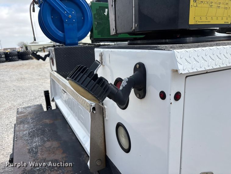 image for item EU4979 2018 Ford F350 Super Duty XL Ext. Cab utility bed pickup truck