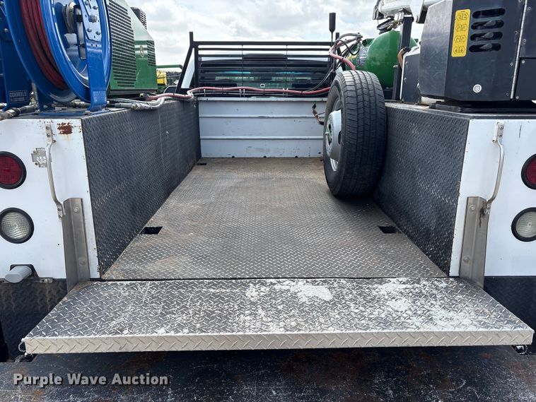 image for item EU4979 2018 Ford F350 Super Duty XL Ext. Cab utility bed pickup truck