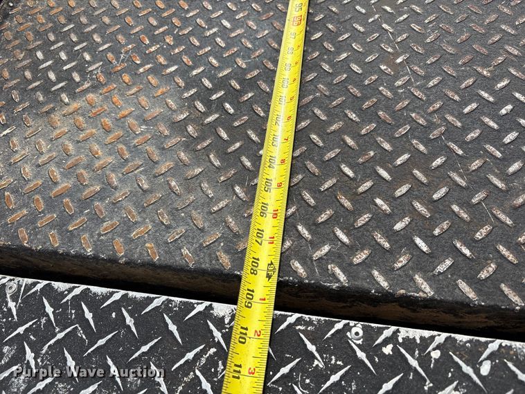 image for item EU4979 2018 Ford F350 Super Duty XL Ext. Cab utility bed pickup truck