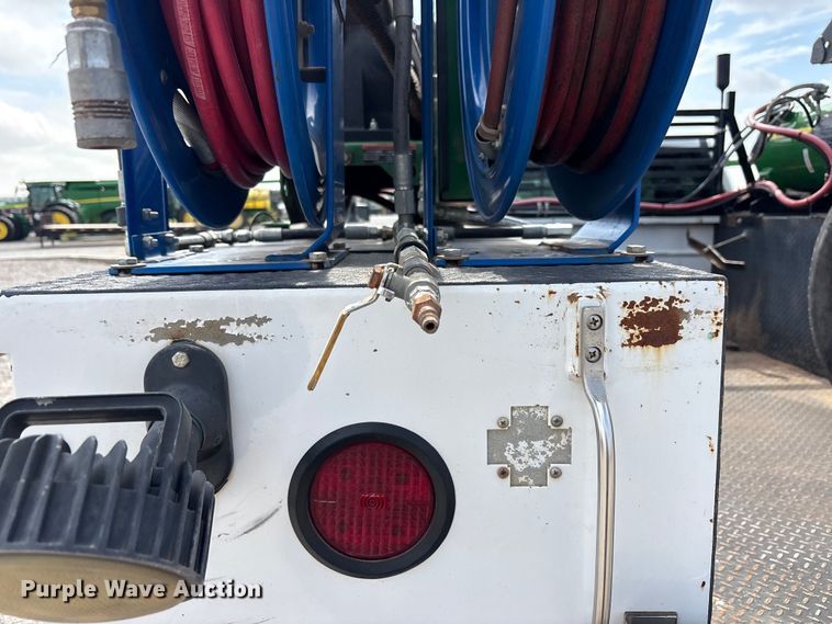 image for item EU4979 2018 Ford F350 Super Duty XL Ext. Cab utility bed pickup truck